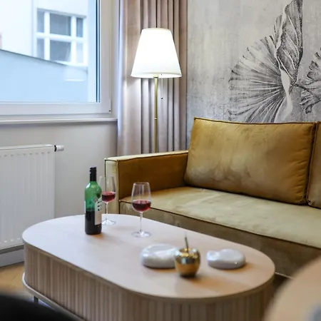 Lucky Seven Апартаменти Познань